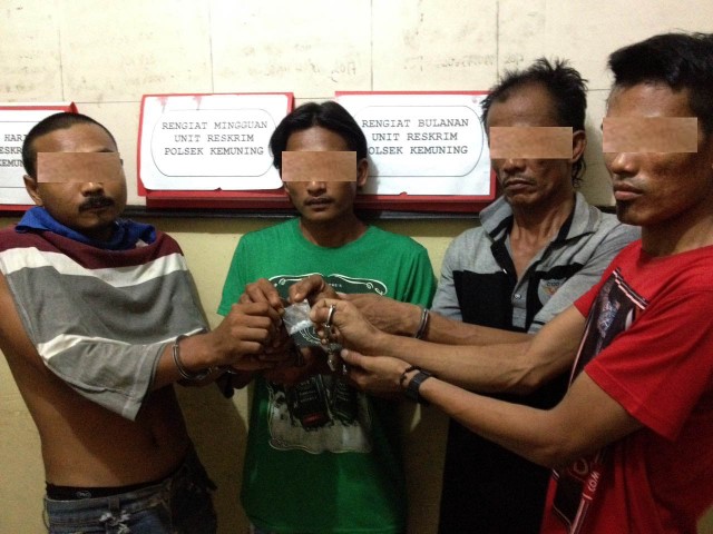Amankan 4 Orang Pelaku, Polsek Kemuning Gagalkan Transaksi Narkoba 