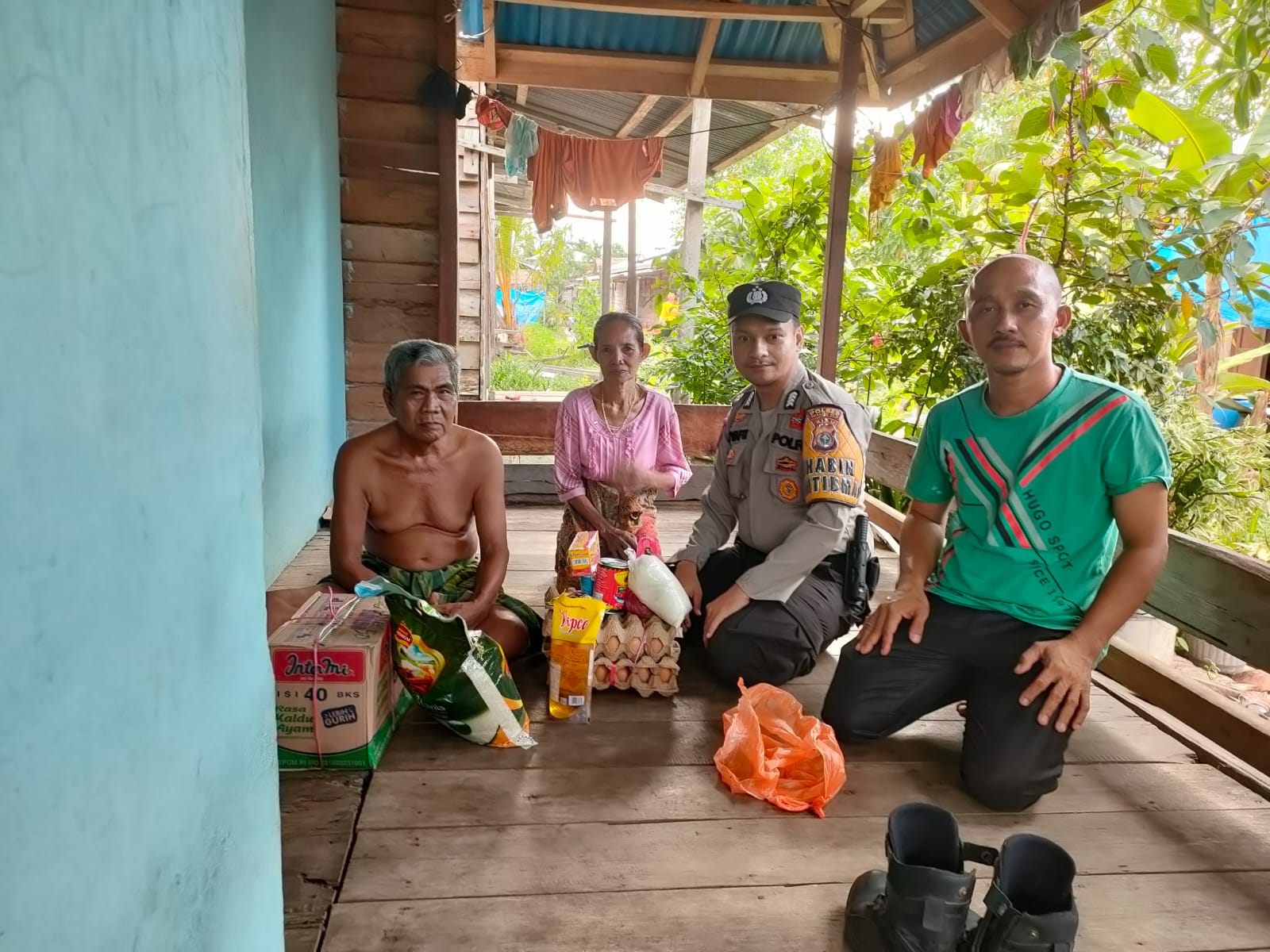 Melalui Polsek Pelangiran, Polres Inhil Lakukan Gerakan Bantuan Sosial Kepada Warga