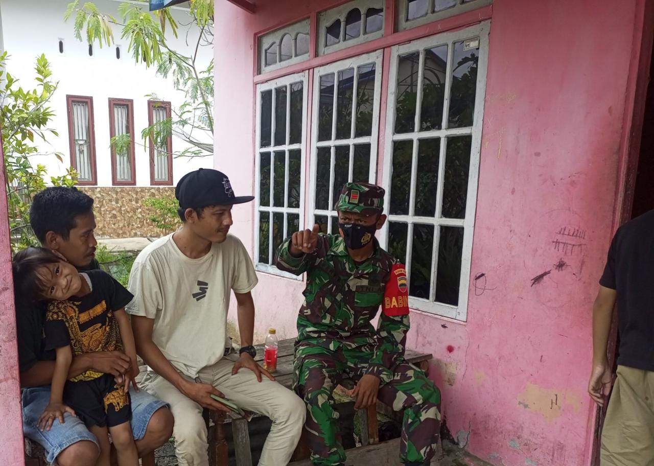 Pratu Feri Ratnayasa Sampaikan Kepada Warga Untuk Memahami Pancasila