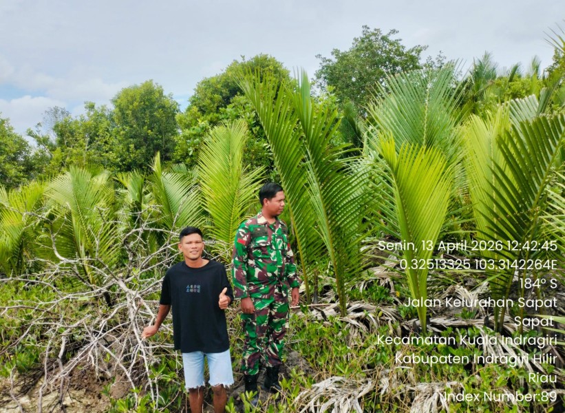 Sisir Koordinat Rawan, Babinsa Kuindra Pastikan Wilayah Bebas Asap