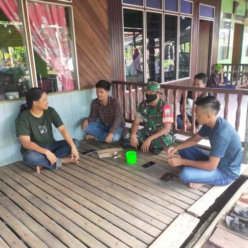 Babinsa Koramil 04/Kuindra Ingatkan Warga Agar Selalu Jaga Kebersihan