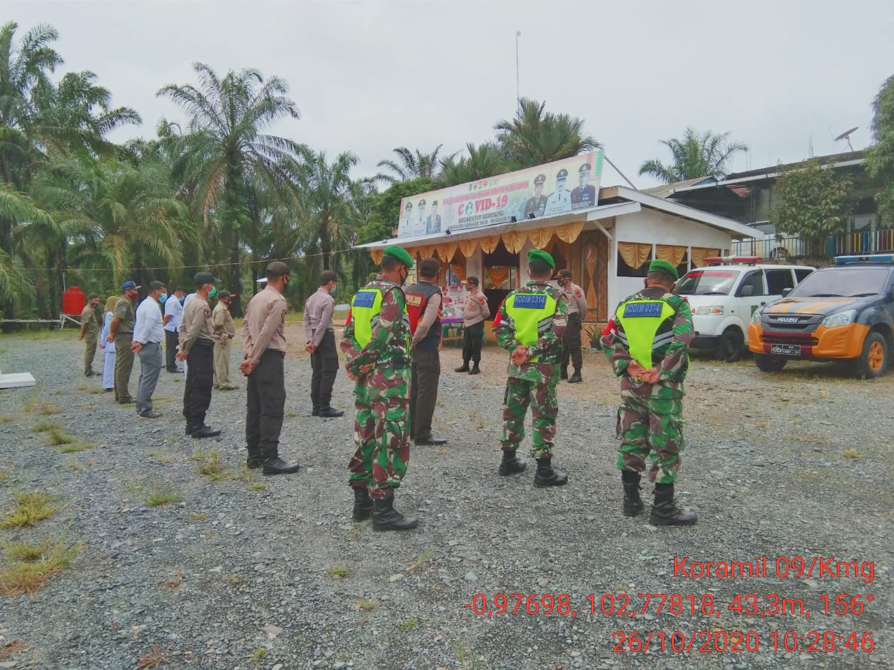 Babinsa Koramil 09/Kemuning Kodim 0314/Inhil Ikuti PAM di Posko Covid-19 Perbatasan Riau-Jambi