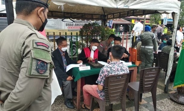 Langgar Prokes, 19 Orang Pelanggar Ikuti Sidang Ditempat