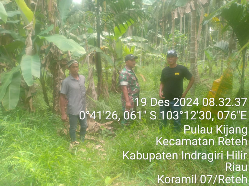 Babinsa Koramil 07/Reteh Patroli Karhutla Guna Perkuat Kesadaran Masyarakat