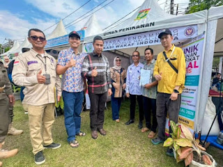 Bupati dan Wakil Bupati Tinjau Stand Pesta Rakyat Kampar Dihati