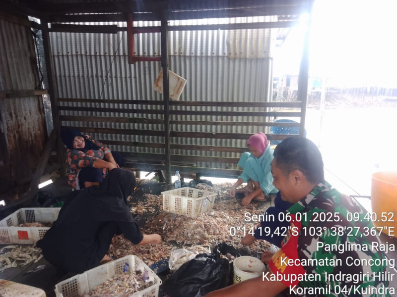 Babinsa Koramil 04/Kuindra: Meningkatkan Kepedulian Masyarakat