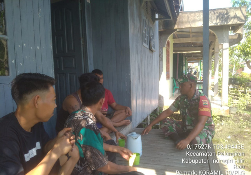 Turun Ke Lapangan, Koramil 10/Pelangiran Menyampaikan Pentingnya Menjaga Nilai-nilai Pancasila