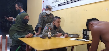 Depresi, Pemuda Ganteng di Sambangi Tim URC Satpol PP Inhil