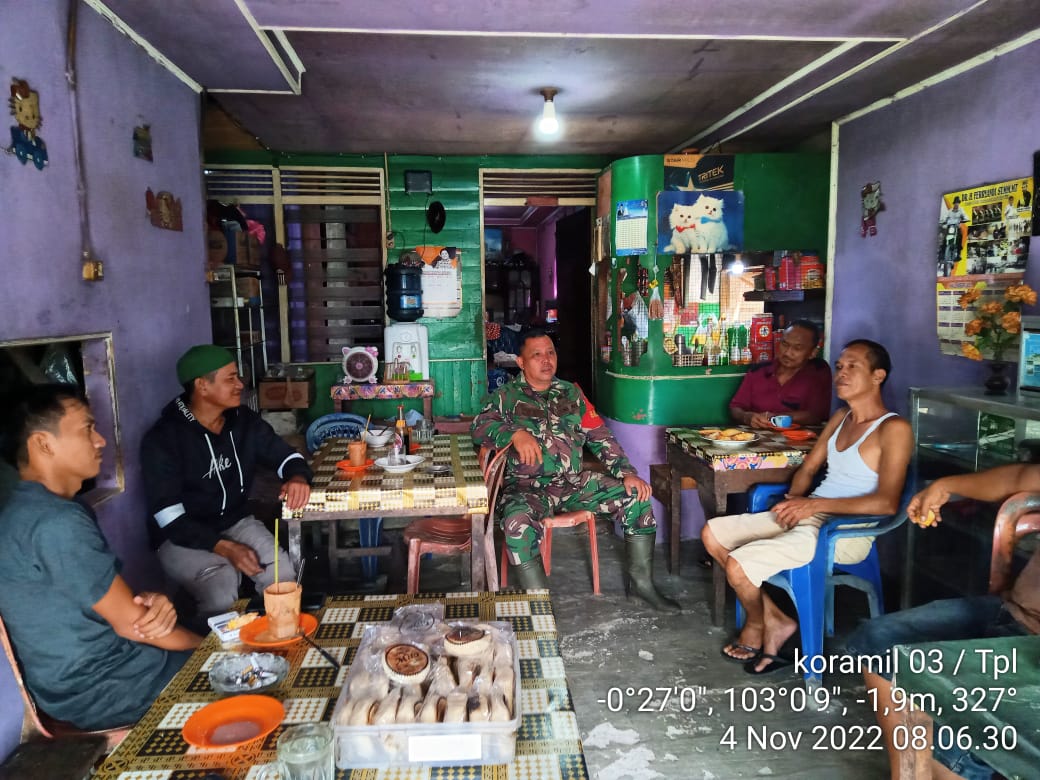 Ciptakan Kedekatan Dengan Warga Binaan Serka Faisal Koramil 03/Tpl Laksanakan Komsos