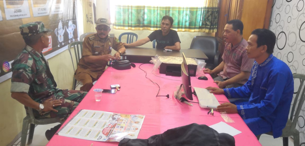 Danramil 03/Tpl Komsos Jalin Silaturahmi Dengan Aparat Kecamatan