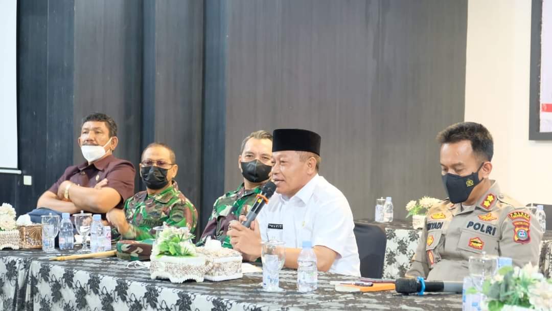 H Waris Thalib Pimpin Rakor Evaluasi Pelaksanaan Vaksinasi di Kota Tanjungbalai