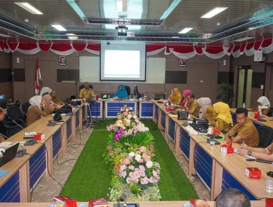 Pentingnya Gizi Seimbang, Pj Sekda Kampar Diskusi Bersama Bapak dan Bunda Asuh Anak Stunting