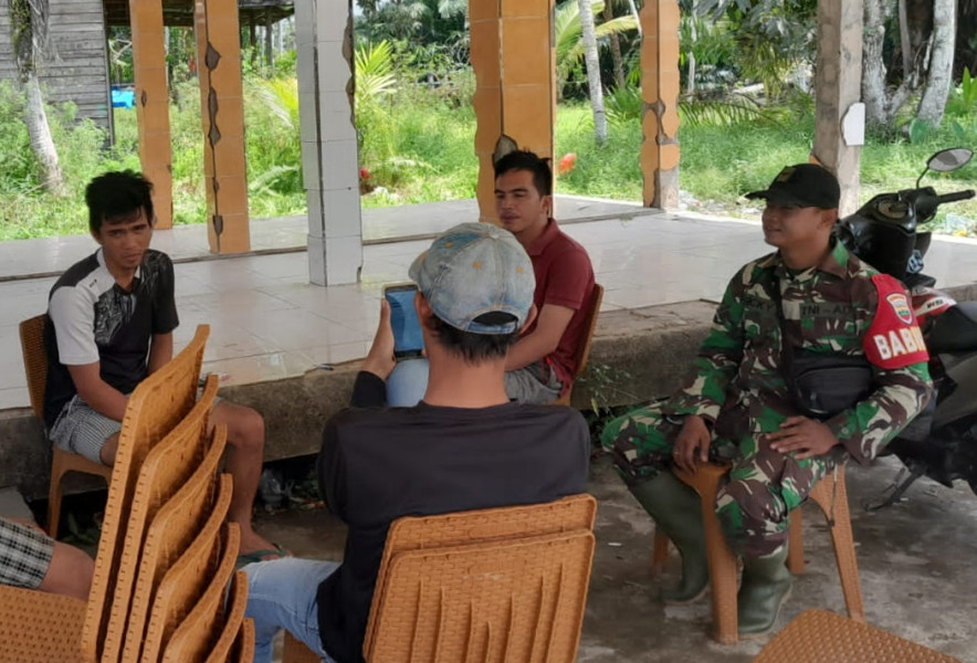 Bhabinsa 05/Gas Pratu Sandi Wahyudi Gencar Patroli Hutan Dan Lahan Di Desa Binaan