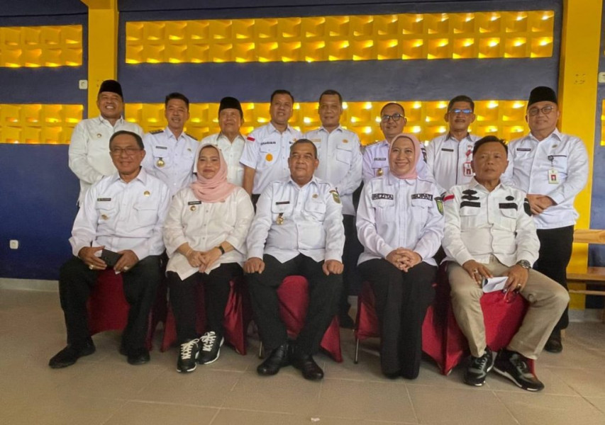 Bupati Inhil ikuti Pertemuan Silaturahmi dengan Plt.Gubernur Riau bersama Bupati/walikota se Provinsi Riau.