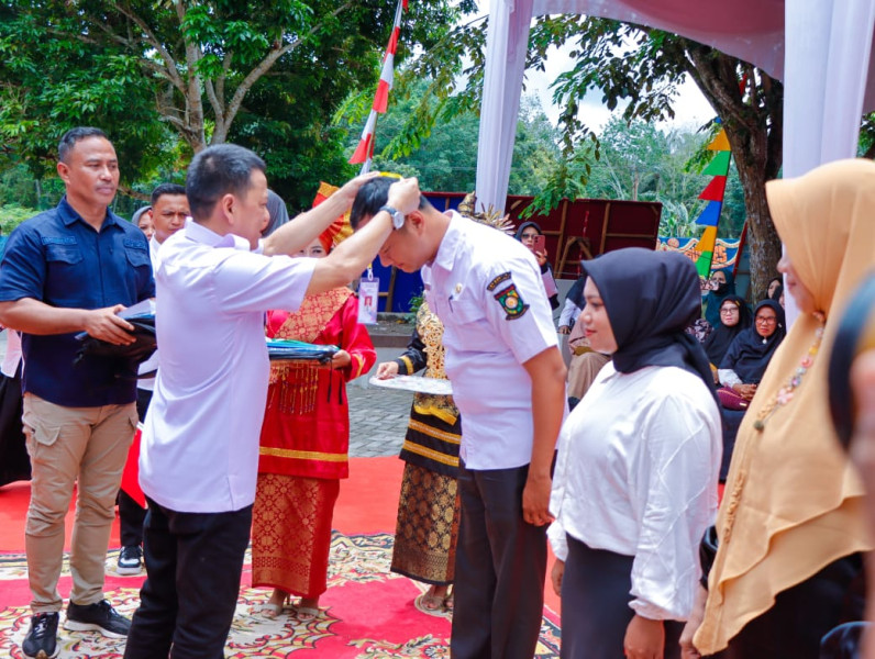 Pj Bupati Resmikan Balai Latihan Kerja Kabupaten Kampar