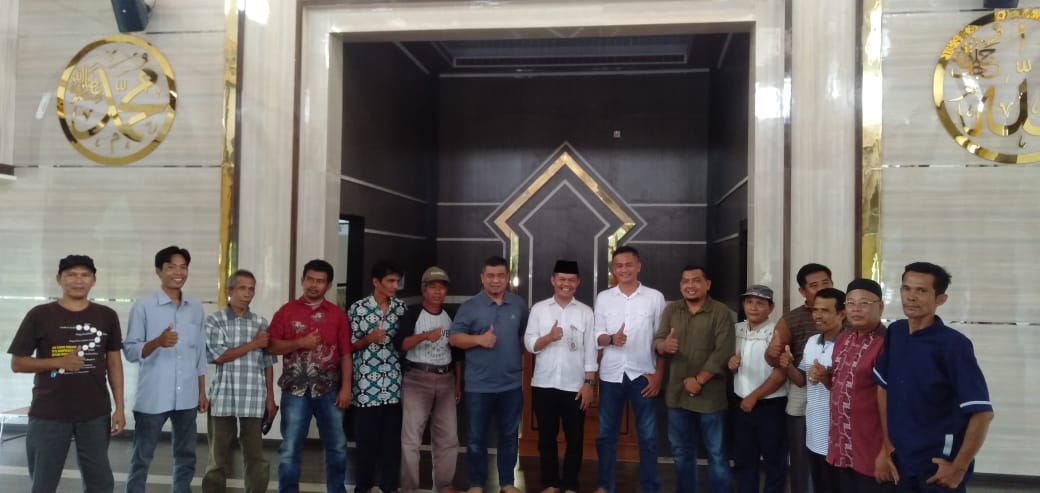Yayasan H. Amiruddin Salurkan Bantuan untuk Pelaku UMKM Wilayah Gerbang Laksamana Yayasan H. Amiruddin Salurkan Bantuan untuk Pelaku UMKM Wilayah Gerbang Laksamana