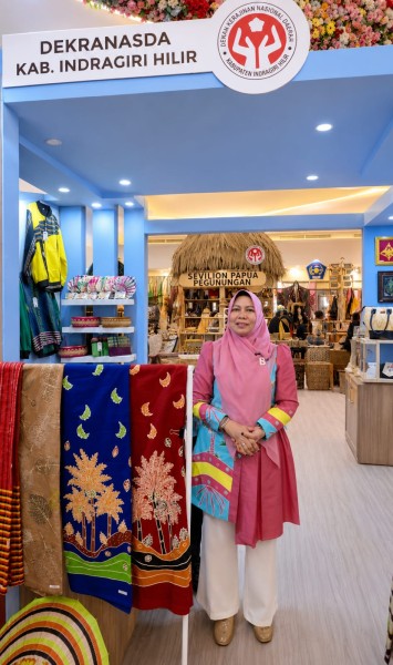UMKM Inhil Unjuk Gigi di Puncak HUT Dekranas ke-46 di Makassar
