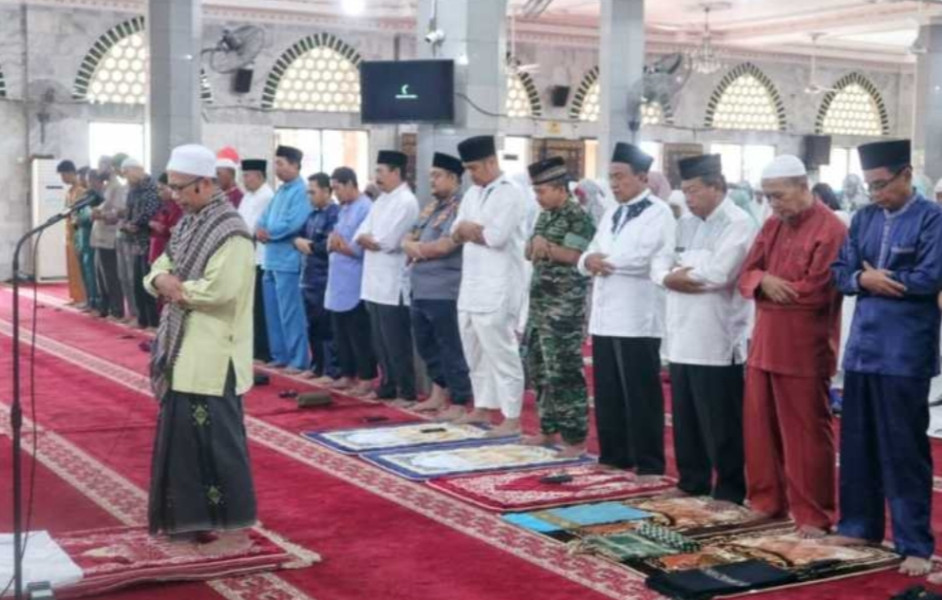 Jumat Pertama Amaliah Ramadhan ” Bupati H.M.Wardan Harapkan ASN untuk Hadir