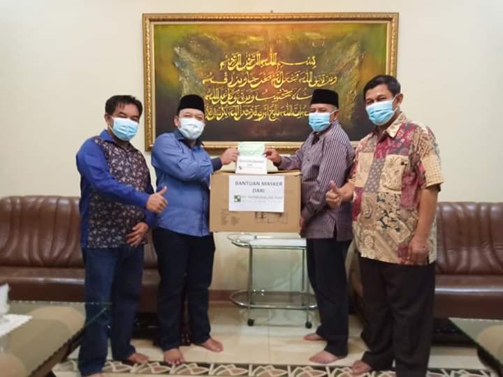 PT. PERSI Serahkan Masker 1500 lembar ke Gugus Tugas Covid-19 Kabupaten Siak