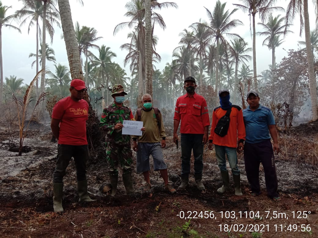 Koptu Ronald Laksanakan Patroli  Karhutla Bersama Warga
