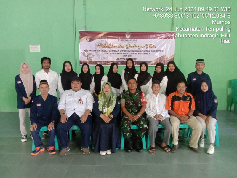 Sukseskan Pilkada Serentak, Babinsa Desa Mumpa Koramil 03/Tpl Hadiri Pelantikan Pantarlih