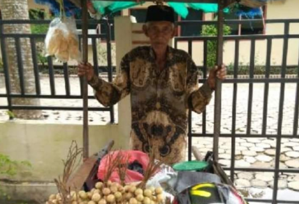 Kakek Pedagang Buah Tak Jauh Dari Kantor Bupati di Simpang Jalan Kembang Tembilahan Meninggal Dunia