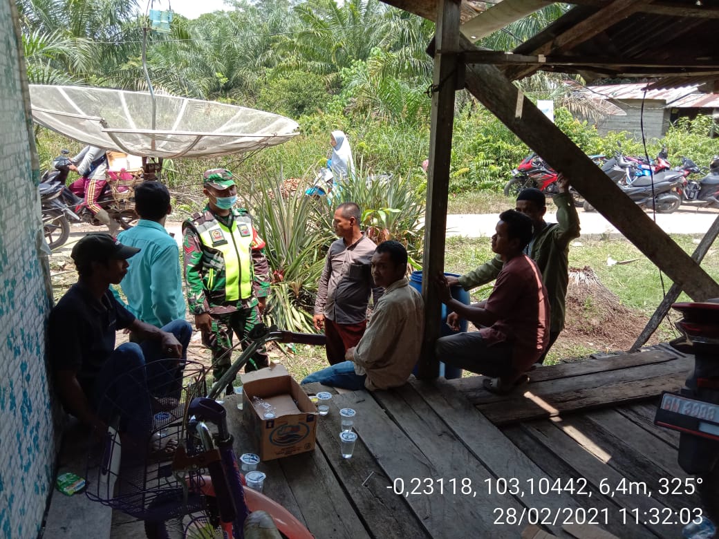 Koptu Ronald Manalu Komsos Persuasif Protkes Kepada Warga