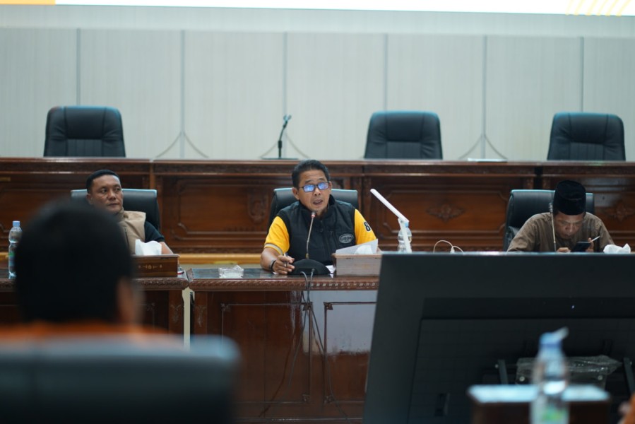 Ruang Paripurna Hangat, Suara Rakyat Menggema: DPRD Inhil Siap Sukseskan Sensus Ekonomi 2026