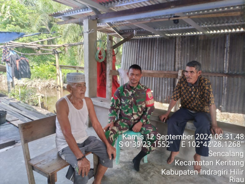 Dengan Komsos, Babinsa Koramil 09/Kmg Jalin Kedekatan dan Kebersamaan