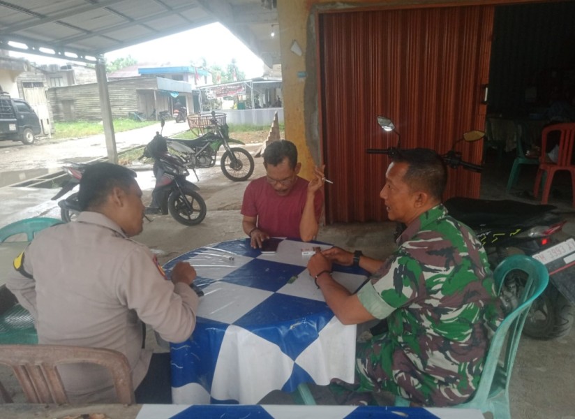 Sinergi TNI-Polri dan Warga: Patroli Pengawasan SDM di Koramil 07/Reteh