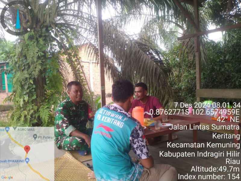 Babinsa Desa Sekayan Gelar Komsos, Perkuat Silaturahmi dengan Masyarakat