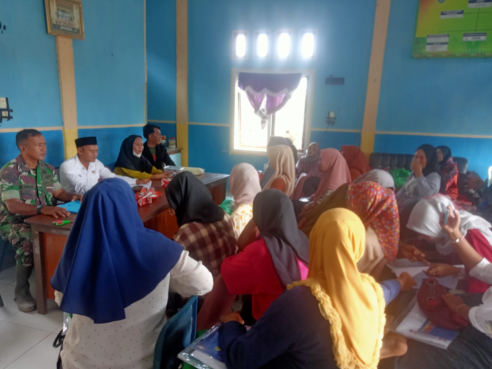 Danramil 09/Kemuning Dampingi Pelatihan Tata Rias Oleh Dinas Tenaga Kerja Kab. Inhil