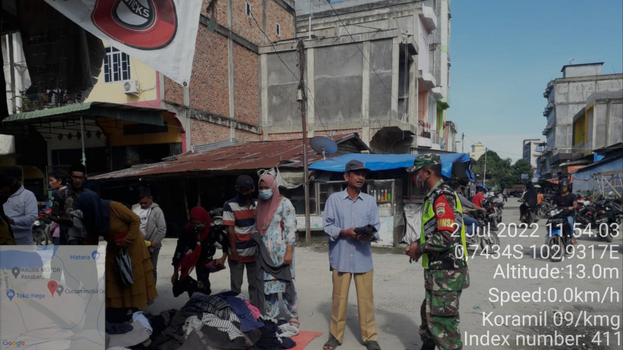 Pengecekan dan Pengawasan di Posko Penegakan Disiplin Prokes Oleh Sertu Syamsurizal