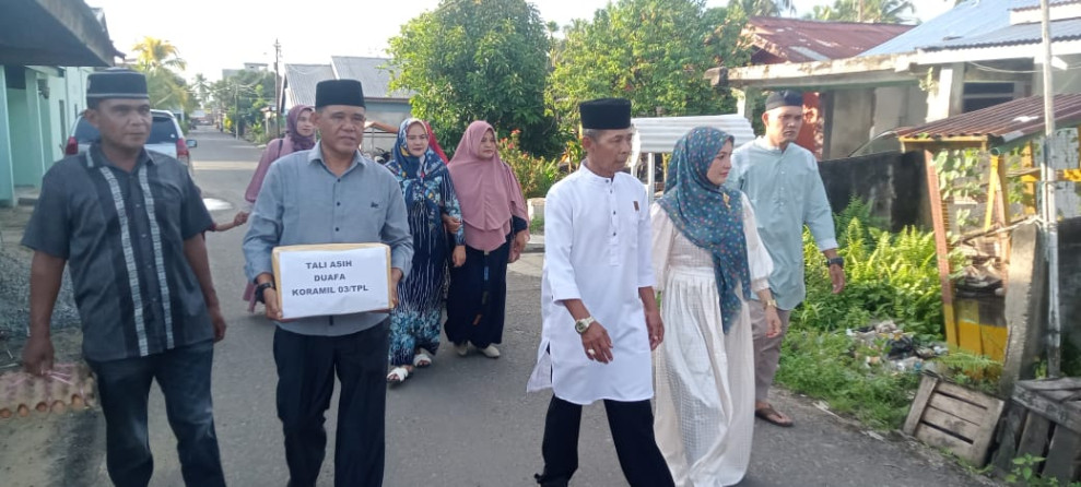 Koramil 03/Tpl Santuni Kaum Duafa Di Kelurahan Sungai Salak