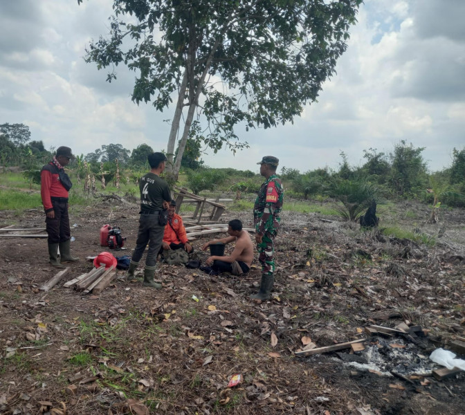Babinsa 05/Gas Pratu Sandi Wahyudi Gencar Terhadap Patroli Hutan dan Lahan