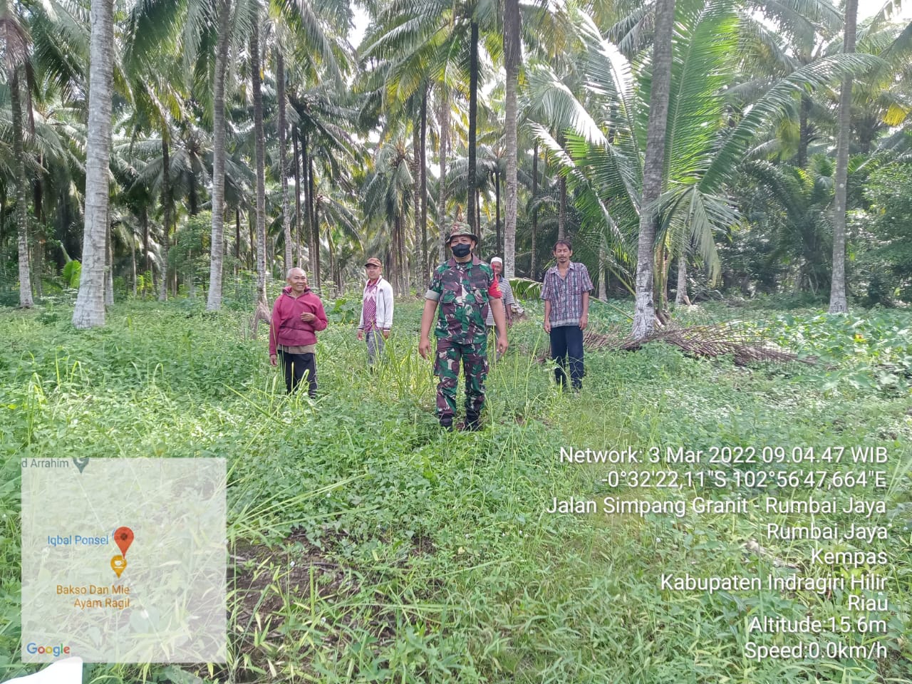 Babinsa 03/Tempuling Ini Lakukan Patroli & Sosialisasi Untuk Cegah Terjadinya Karhutla