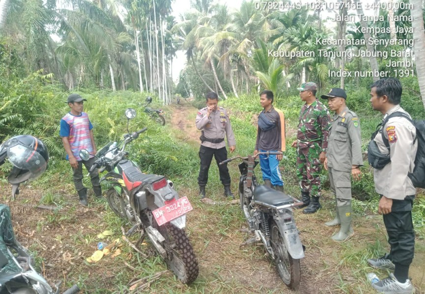 Babinsa Koramil 07/Reteh Berkomitmen untuk Meningkatkan Kamtibmas di Desa Binaan