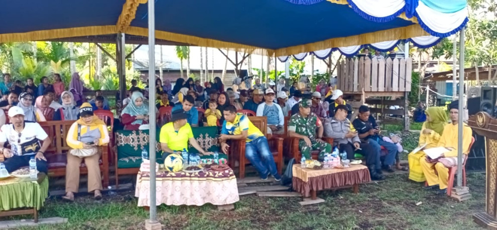 Babinsa 05/Gas Menghadiri Undangan Pembukaan Open Tournamen Sepak Bola Pemuda Cup Di Desa Simpang Gaung