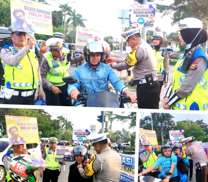 Ditlantas Polda Riau Bagikan Puluhan Brosur Himbauan Bijak Bermedsos dan Himbauan Kamseltibcarlantas Hingga Helm SNI Gratis