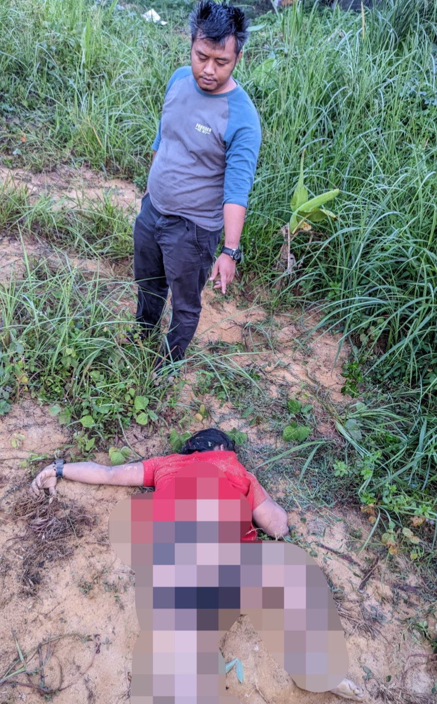 Supir Truck VS 2 Orang Banci Baku Hantam, 1 Orang Banci Tewas, 1 Orang Melarikan Diri