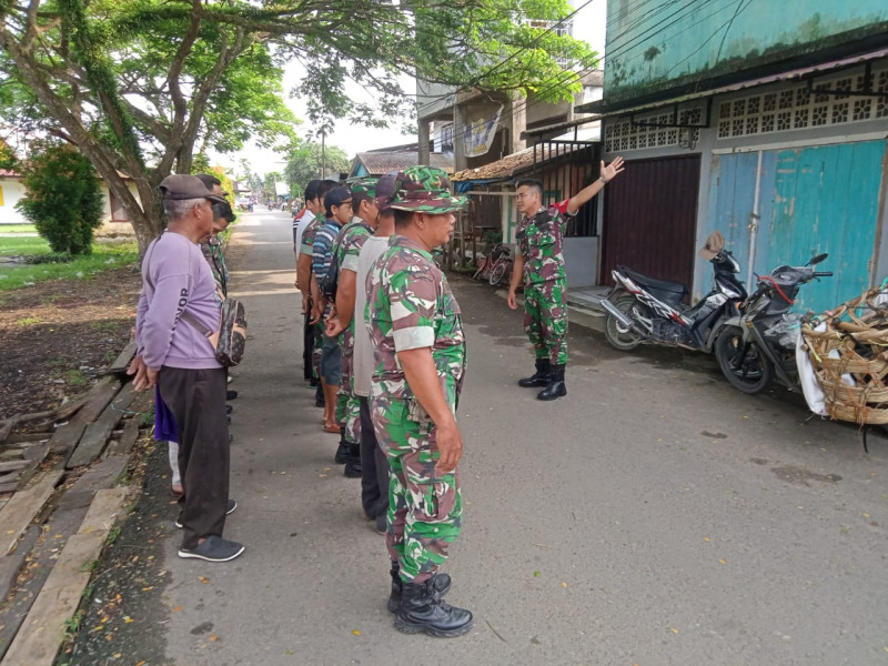 Bati Tuud Koramil 03/Tpl Beri Pengarahan Kepada Anggota Babinsa dan Masyarakat Sebelum Goro