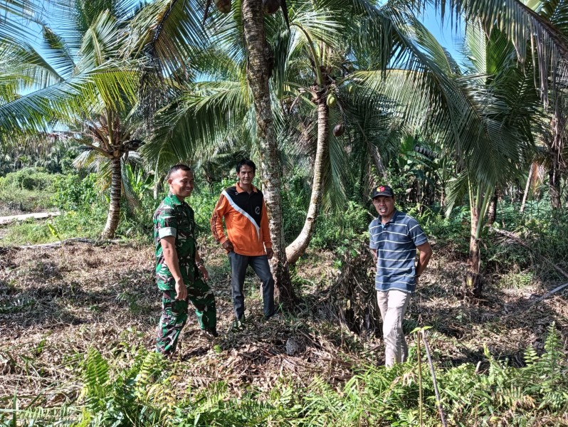 Babinsa Koramil 07/Reteh Sisir Parit 1 ke Metro, Pastikan Reteh Bebas Asap