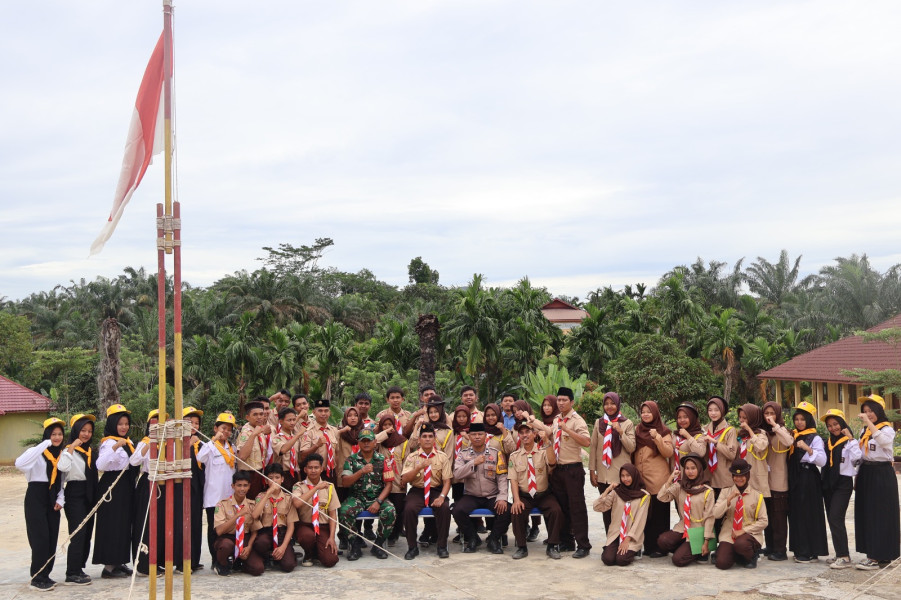 Danramil 09/Kemuning Hadiri Kemah Pertanggungjawaban Pramuka Penegak SMKN 1 Kemuning