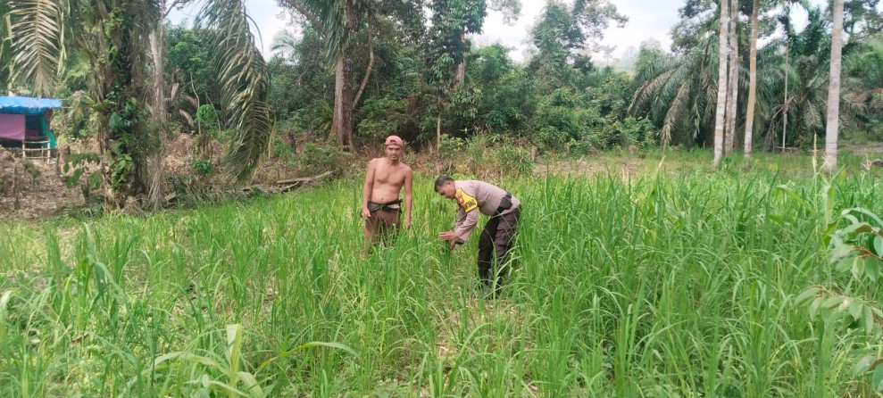 Polisi Sambangi Petani Air Balui