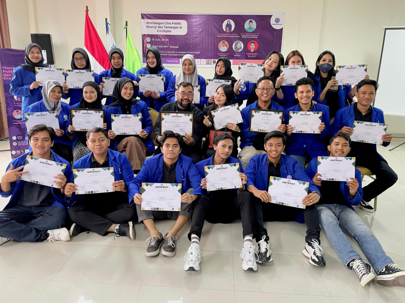 Mahasiswa/I STISIP Persada Bunda Gelar Seminar Bangun Citra Politik, Strategi dan Tantangan di Era Digital