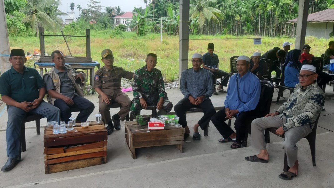 Pemilihan Kepala Desa PAW di Pulau Kecil, Babinsa Sertu Ramli Pastikan Kelancaran Proses