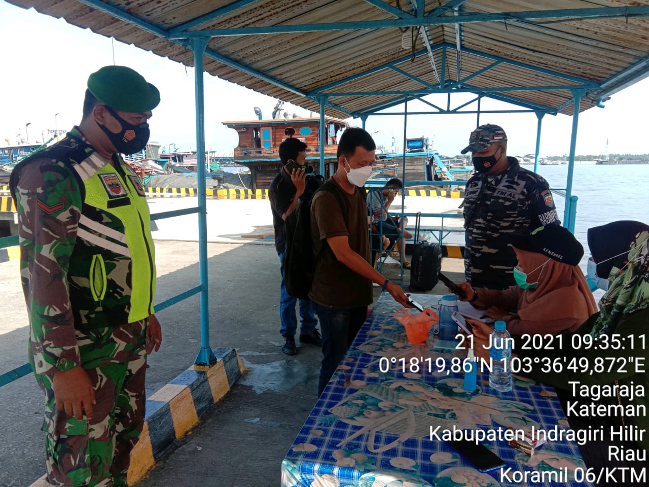 Pengamanan dan Penegakan Protokol Kesehatan Terus Gencar Dilakukan Babinsa Koramil 06/Kateman