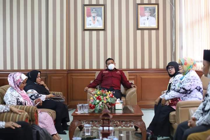 Walikota Menerima Kunjungan Pengurus PGRI Kota Tanjungbalai