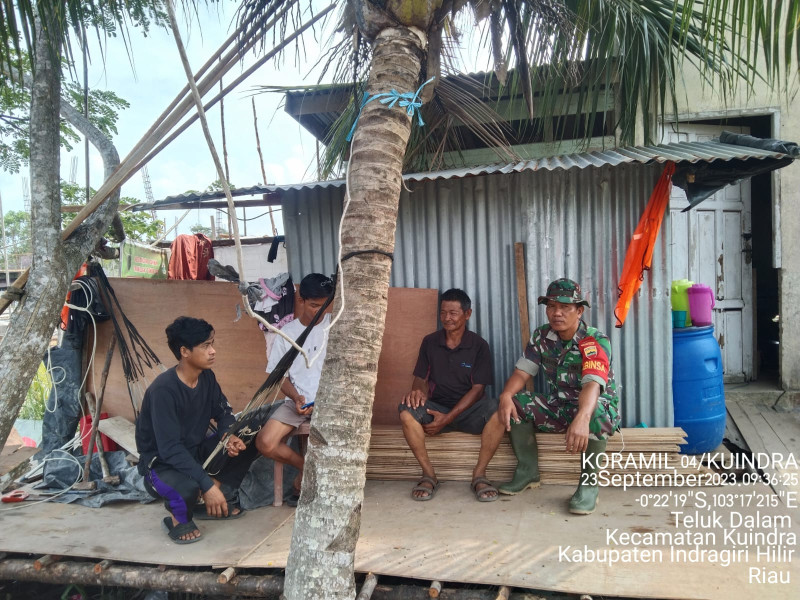 Bangkitkan Kembali Nilai-nilai Pancasila, Babinsa Koramil 04/Kuindra Melalui Komsos Lestarikan Budi Pekerti