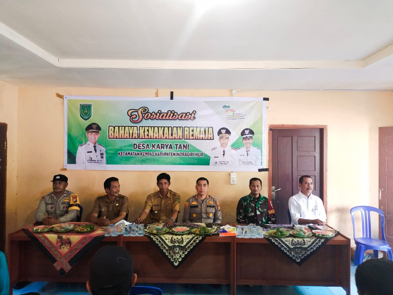 Babinsa 03/Tpl Hadiri Sosialisasi Bahaya Narkoba dan Kenakalan Remaja di Desa Karya Tani